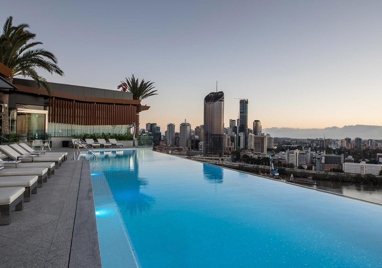 Emporium Hotel South Bank Brisbane Exterior foto Infinity Pool at Emporio