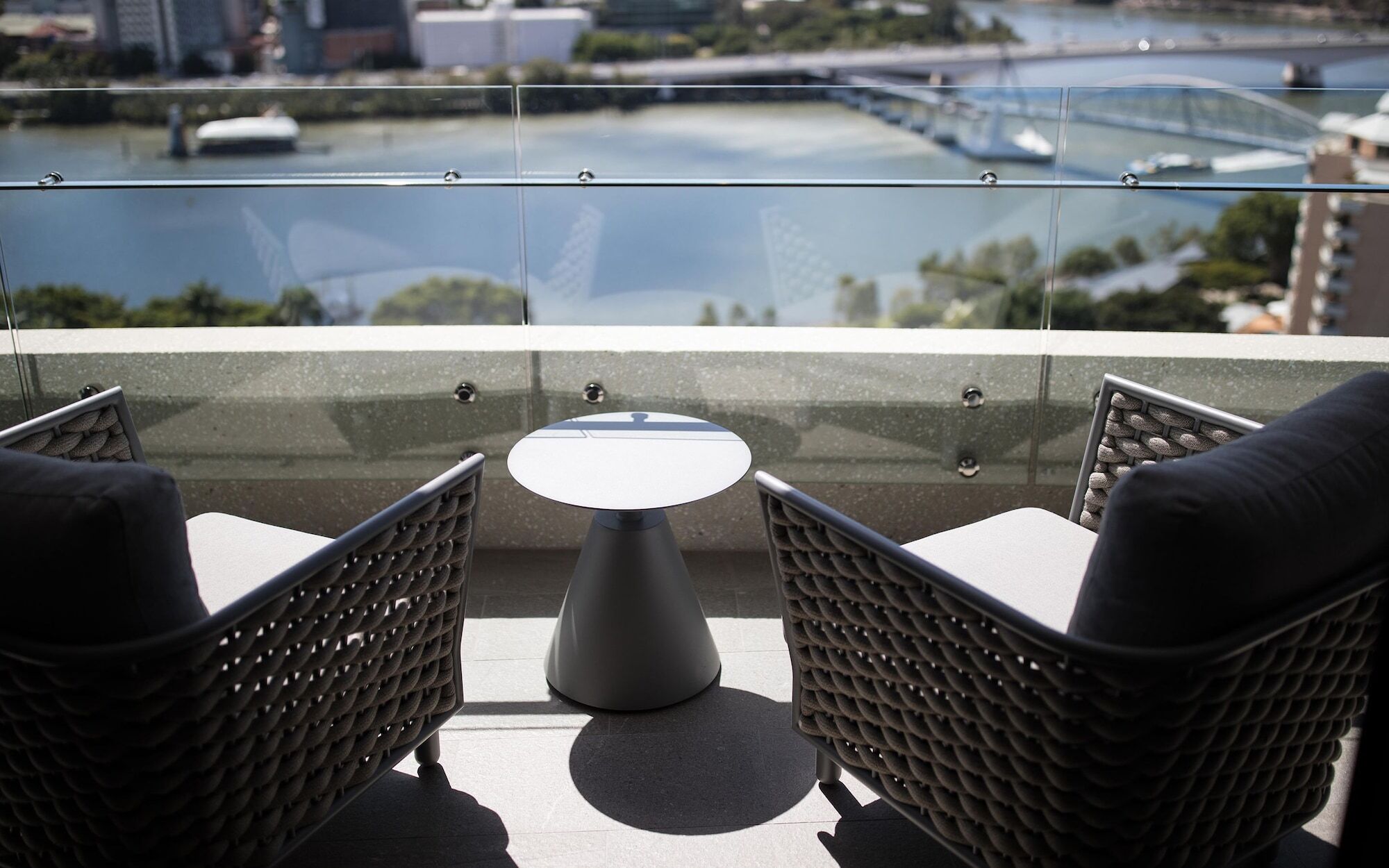 Emporium Hotel South Bank Brisbane Exterior foto A balcony at the hotel